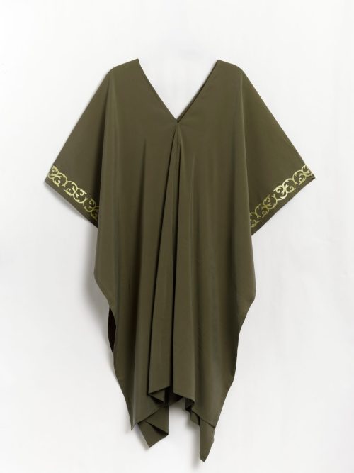 Carla Fernandez Poncho Yooxs Verde y Dorado