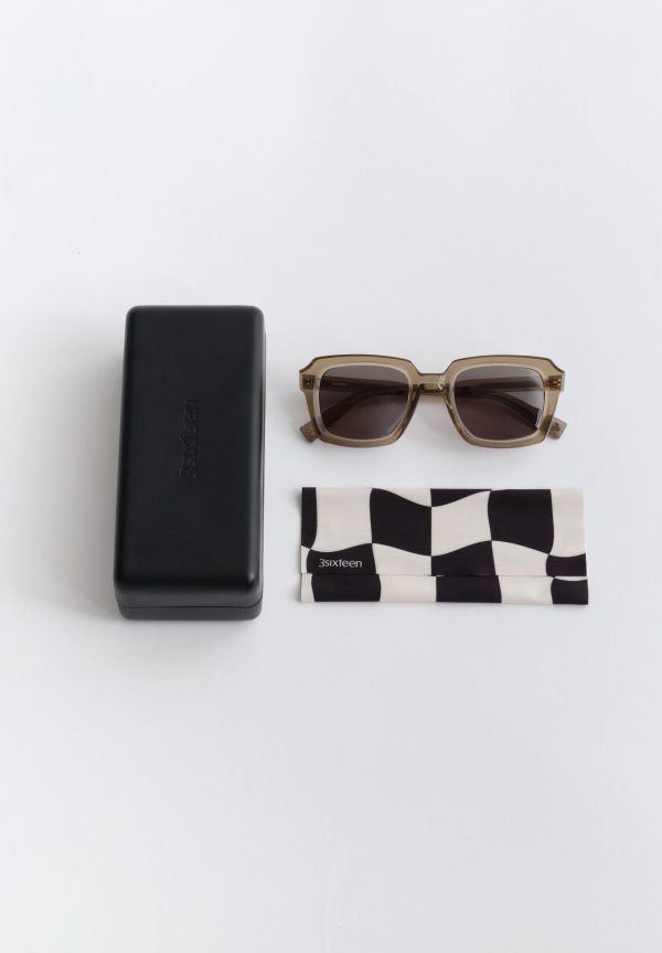 36e47b91-1f66-4530-a00d-c7b1089db3ed_Square-Green.jpg 3Sixteen Square Sunglasses